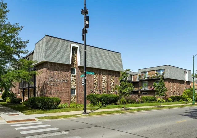 Photo 1 of Condo for sale at 3746 N Central Ave #3E, Chicago, IL 60634 | MLS# 12729174 | Listing updated on 2026-09-22