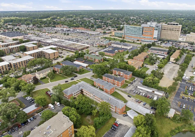 Photo 20 of Condo for sale at 2000 Parkside Dr #FG, Park Ridge, IL 60068 | MLS# 12729299 | Listing updated on 2026-08-27