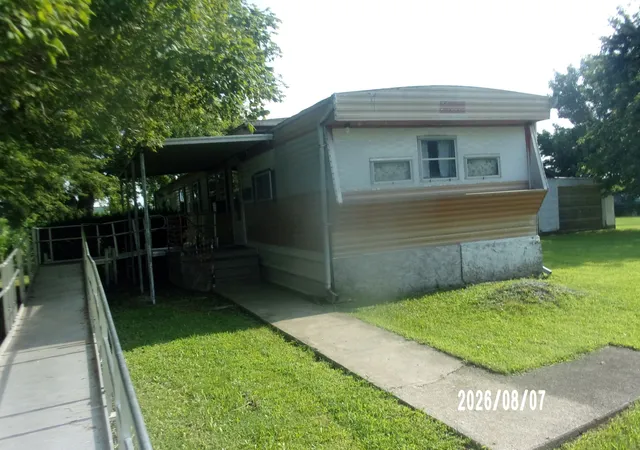 Photo 4 of Manufactured home for sale at 1745 N 3000 East Rd, Sheldon, IL 60966 | MLS# 12729320 | Listing updated on 2026-09-07