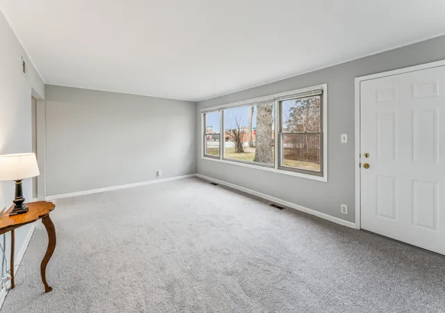 Photo 5 of Single family home for sale at 1484 N Hicks Rd, Palatine, IL 60067 | MLS# 12729396 | Listing updated on 2026-08-16