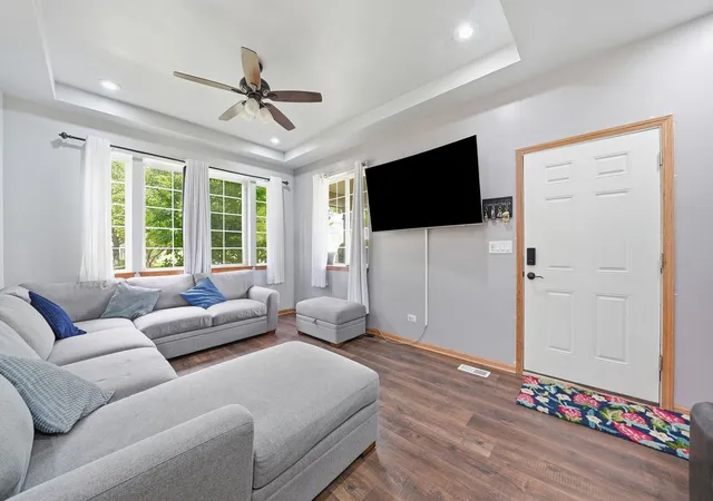 Photo 4 of Townhouse for sale at 122 Azalea Cir #122, Romeoville, IL 60446 | MLS# 12729423 | Listing updated on 2026-09-27