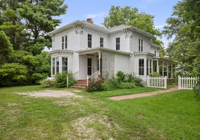 Photo 3 of Single family home for sale at 10274 E 1900th Street, Cambridge, IL 61238 | MLS# 12729426 | Listing updated on 2026-09-28
