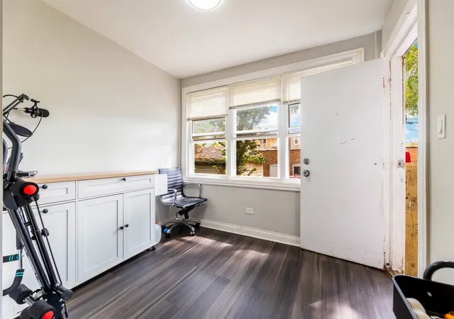 5th image of 7051 S Eberhart Ave, Chicago, IL 60637 | MLS# 12729432