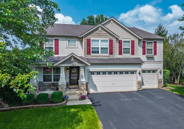 Photo 1 of Single family home for sale at 250 Sparrow Dr, Woodstock, IL 60098 | MLS# 12729450 | Listing updated on 2026-09-14