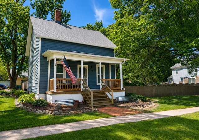 Photo 3 of Single family home for sale at 144 W Lincoln St, Seneca, IL 61360 | MLS# 12729593 | Listing updated on 2026-09-15