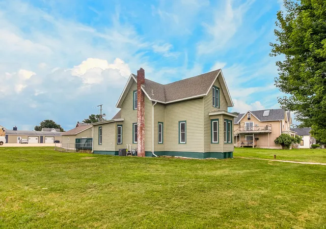 Photo 2 of Sale Pending at 101 West St, Monroe Center, IL 61052 | MLS# 12729625 | Listing updated on 2026-08-30