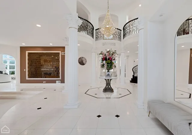 2nd image of 355 Flagg Ct, Hinsdale, IL 60521 | MLS# 12729632