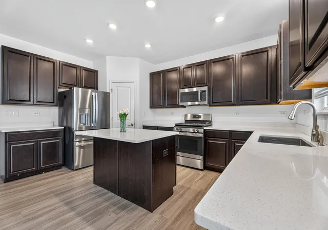 Photo 2 of Single family home for sale at 14940 W Quincy Way, Manhattan, IL 60442 | MLS# 12729642 | Listing updated on 2026-09-25