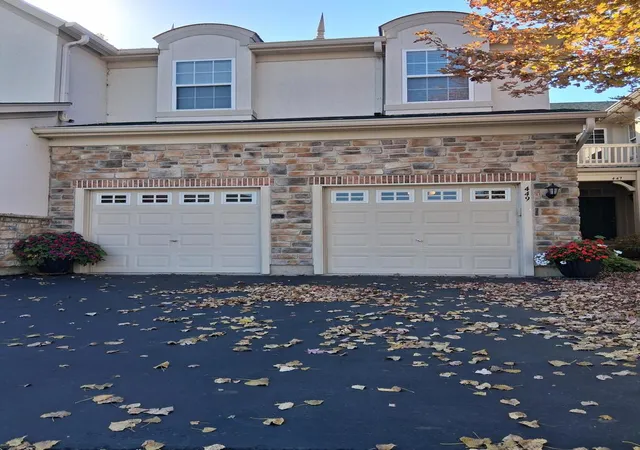 Photo 1 of Sale Pending at 449 N Bay Tree Cir, Vernon Hills, IL 60061 | MLS# 12729644 | Listing updated on 2026-10-20