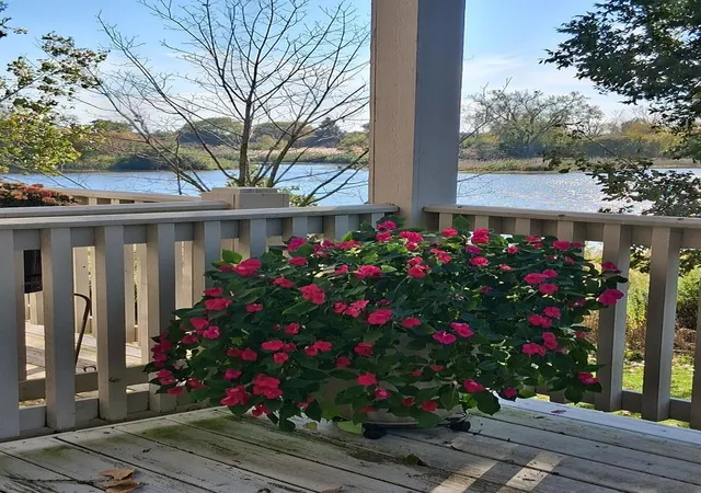 Photo 3 of Sale Pending at 449 N Bay Tree Cir, Vernon Hills, IL 60061 | MLS# 12729644 | Listing updated on 2026-10-20