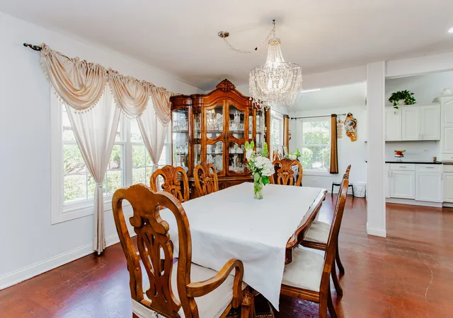 Photo 3 of Single family home for sale at 1803 N Mitchell Ave, Arlington Heights, IL 60004 | MLS# 12729664 | Listing updated on 2026-10-06