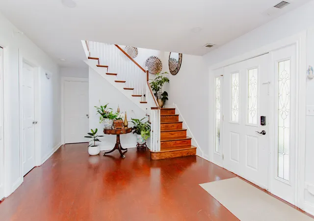 Photo 4 of Single family home for sale at 1803 N Mitchell Ave, Arlington Heights, IL 60004 | MLS# 12729664 | Listing updated on 2026-10-06