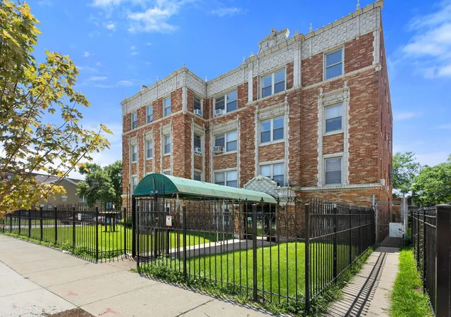 Photo 1 of Condo for sale at 7370 S South Shore Dr #3W, Chicago, IL 60649 | MLS# 12729702 | Listing updated on 2026-09-01