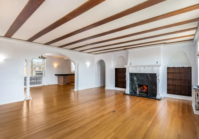 Listing Photo 5 - Condo for sale in building located at 7370 S S Shore Dr, Chicago, IL 60649 - Unit #3W