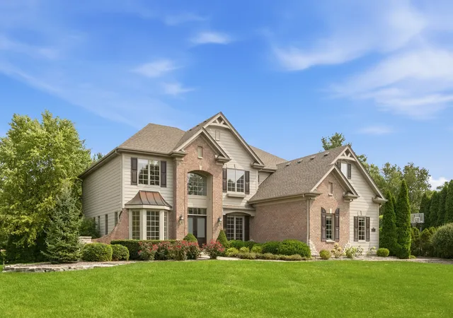Photo 1 of Single family home for sale at 3818 Grand View Ct, St. Charles, IL 60175 | MLS# 12729723 | Listing updated on 2026-09-11