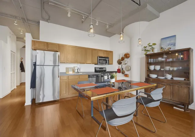 Photo 2 of Condo for sale at 1525 S Sangamon St #610, Chicago, IL 60608 | MLS# 12729730 | Listing updated on 2026-09-28