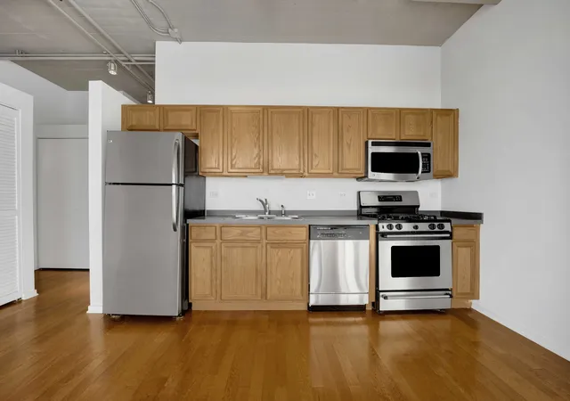 Photo 4 of Condo for sale at 1525 S Sangamon St #610, Chicago, IL 60608 | MLS# 12729730 | Listing updated on 2026-09-28