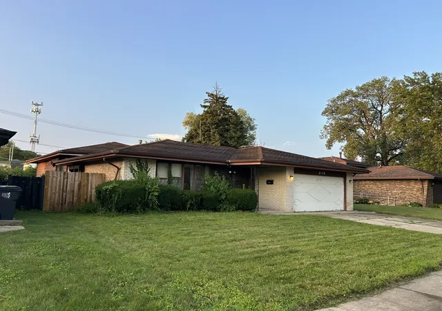 Photo 1 of Single family home for sale at 848 E 150th Place, South Holland, IL 60473 | MLS# 12729752 | Listing updated on 2026-08-26