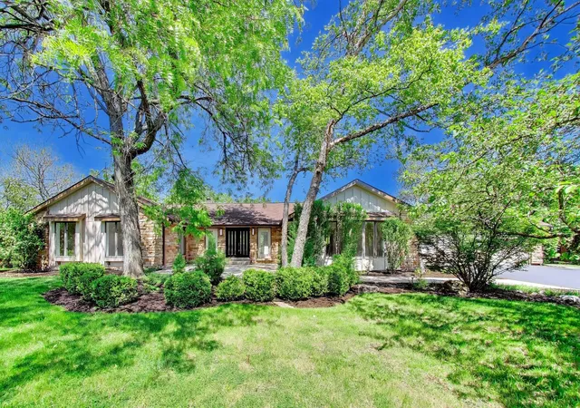 Photo 1 of Single family home for sale at 26955 N Countryside Lake Dr, Mundelein, IL 60060 | MLS# 12729839 | Listing updated on 2026-09-14