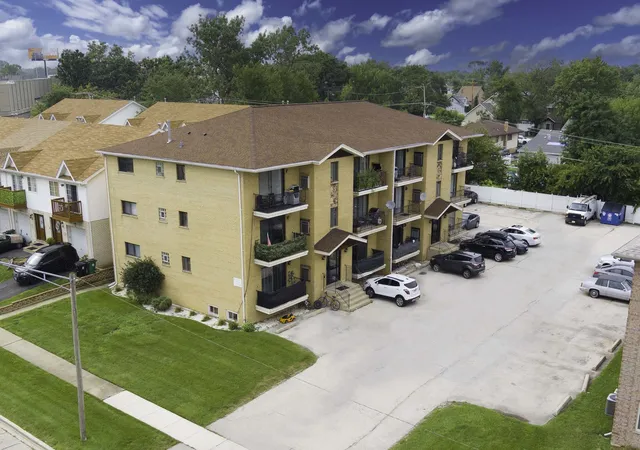 Listing Photo 3 - Condo for sale in building located at 7824 W 87Th Pl, Bridgeview, IL 60455 - Unit #1D