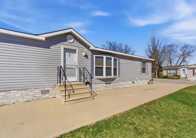 Photo 1 of Manufactured home for sale at 2295 Iris Ave, Belvidere, IL 61008 | MLS# 12729886 | Listing updated on 2026-09-01