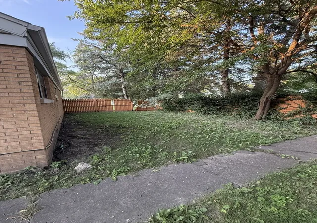 Photo 13 of Single family home for sale at 10806 S Komensky Ave, Oak Lawn, IL 60453 | MLS# 12729889 | Listing updated on 2026-08-29