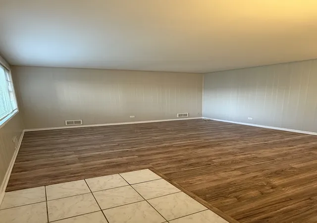 Photo 2 of Single family home for sale at 10806 S Komensky Ave, Oak Lawn, IL 60453 | MLS# 12729889 | Listing updated on 2026-08-29