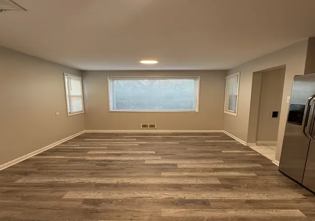 Photo 3 of Single family home for sale at 10806 S Komensky Ave, Oak Lawn, IL 60453 | MLS# 12729889 | Listing updated on 2026-08-29