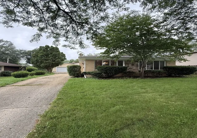 Photo 1 of Single family home for sale at 506 Ryan Ln, Dundee, IL 60118 | MLS# 12729893 | Listing updated on 2026-08-17