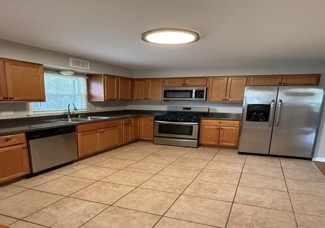 Photo 3 of Single family home for sale at 506 Ryan Ln, Dundee, IL 60118 | MLS# 12729893 | Listing updated on 2026-08-17