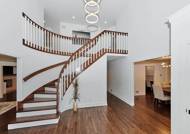 2nd image of 1410 Magnolia St, Glenview, IL 60025 | MLS# 12729904