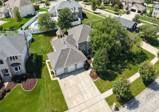 Photo 2 of Single family home for sale at 17316 92nd Avenue, Tinley Park, IL 60487 | MLS# 12729924 | Listing updated on 2026-09-30