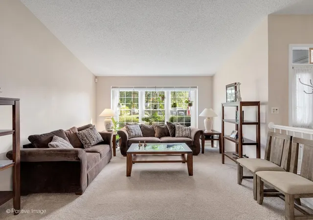 Photo 4 of Single family home for sale at 575 Adare Rd, Bartlett, IL 60103 | MLS# 12729934 | Listing updated on 2026-09-13