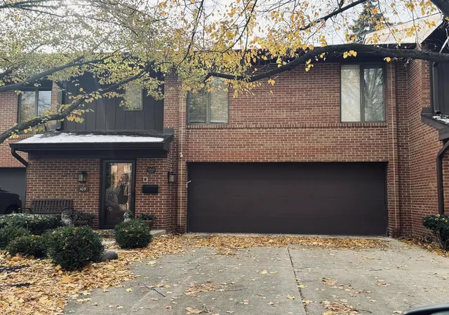 Photo 1 of Townhouse for sale at 105 Astoria Way, Park Ridge, IL 60068 | MLS# 12729940 | Listing updated on 2026-08-28