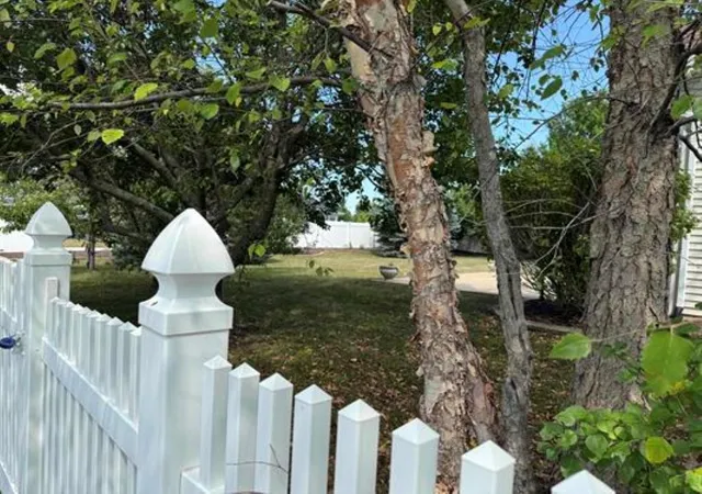 Photo 3 of Single family home for sale at 4195 Glenmore Rd, Rockton, IL 61072 | MLS# 12729969 | Listing updated on 2026-08-27