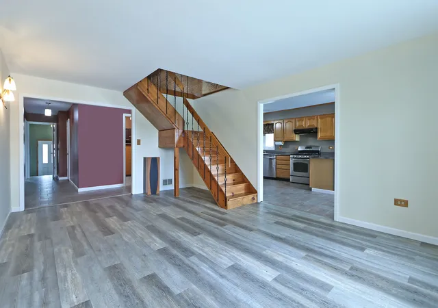5th image of 21725 118Th St, Bristol, WI 53104 | MLS# 12729989