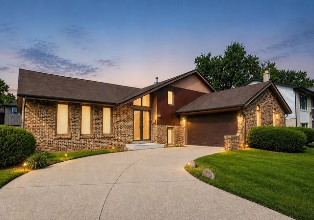 Photo 1 of Single family home for sale at 715 E 193rd Place, Glenwood, IL 60425 | MLS# 12730000 | Listing updated on 2026-09-23