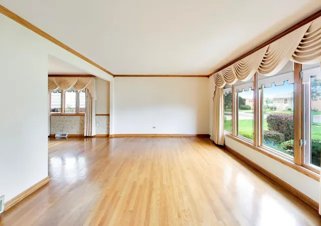 Photo 3 of Single family home for sale at 4332 W 118th Place, Alsip, IL 60803 | MLS# 12730019 | Listing updated on 2026-09-16