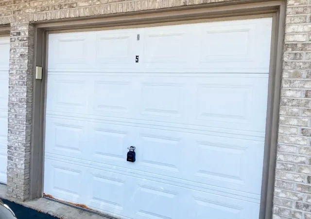 2nd image of 184 Saenz Ln, Joliet, IL 60436