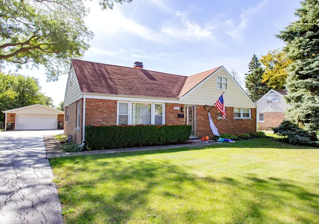 Photo 1 of Single family home for sale at 9627 Castello Ave, Melrose Park, IL 60164 | MLS# 12730026 | Listing updated on 2026-10-27