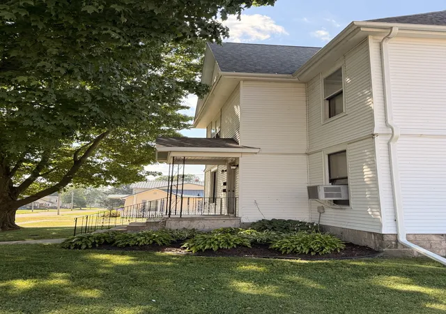 Photo 38 of Multi family home for sale at 300 W Main St, Morrison, IL 61270 | MLS# 12730029 | Listing updated on 2026-09-30