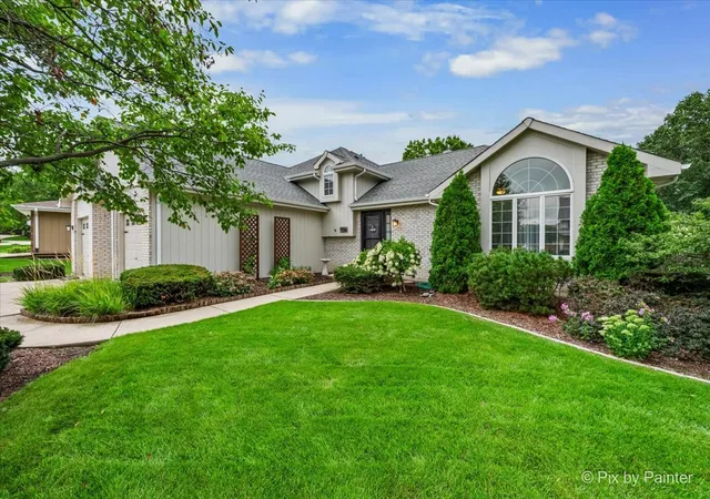Photo 1 of Single family home for sale at 708 Ravinia Dr, Shorewood, IL 60404 | MLS# 12730039 | Listing updated on 2026-10-04