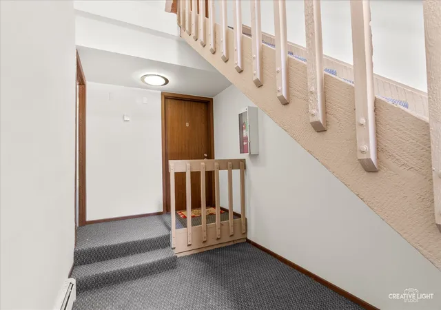 Listing Photo 2 - Condo for sale in building located at 2370 Abbeywood Dr, Lisle, IL 60532 - Unit #B