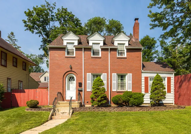 Photo 1 of Single family home for sale at 1432 E Edgewood Ave, Chicago Heights, IL 60411 | MLS# 12730106 | Listing updated on 2026-09-17