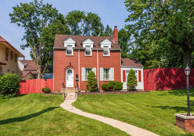 Photo 2 of Single family home for sale at 1432 E Edgewood Ave, Chicago Heights, IL 60411 | MLS# 12730106 | Listing updated on 2026-09-17