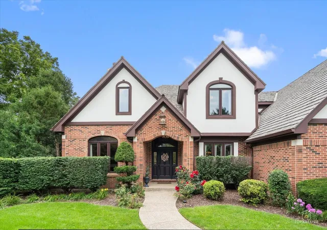 Photo 3 of Single family home for sale at 1590 Eagle Ridge Dr, Antioch, IL 60002 | MLS# 12730113 | Listing updated on 2026-09-24