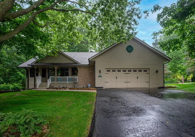 Photo 2 of Sale Pending at 485 Corkhill Ct, Davis, IL 61019 | MLS# 12730142 | Listing updated on 2026-09-30