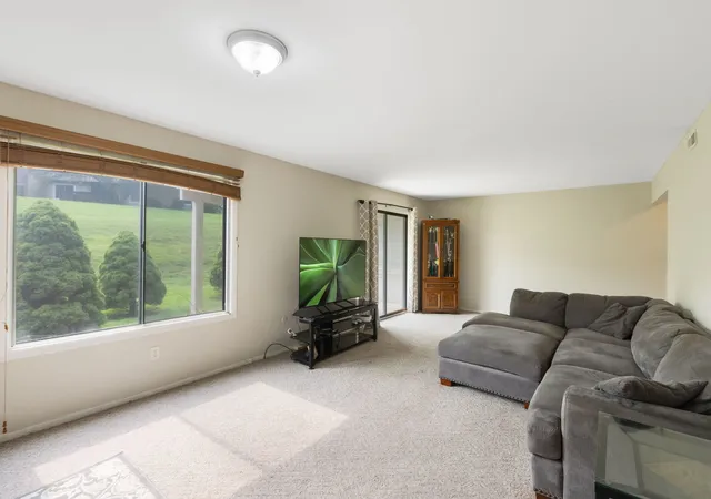 Photo 3 of Condo for sale at 508 Waters Edge Dr #D, Mc Henry, IL 60050 | MLS# 12730189 | Listing updated on 2026-10-07