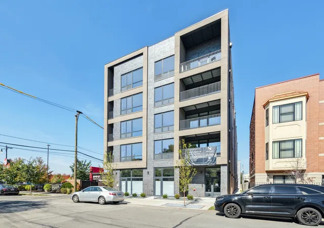1st image of 2342 W Adams St, Chicago, IL 60612