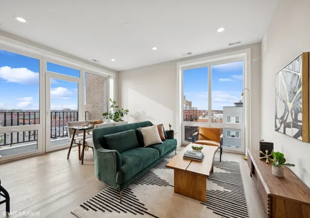 4th image of 2342 W Adams St, Chicago, IL 60612